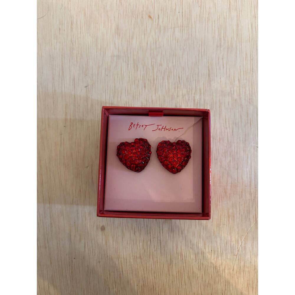 BETSEY JOHNSON Red Heart Button Glass Crystal Pave Stud Earrings New